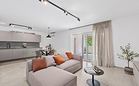 Poli Nona - Renovated In 2023