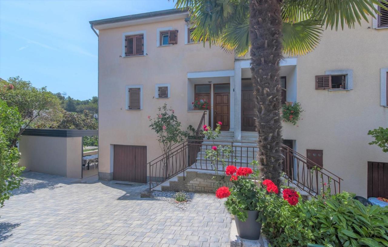 Ferienwohnung Poli Nona - Renovated In 2023 Poreč Exterior foto