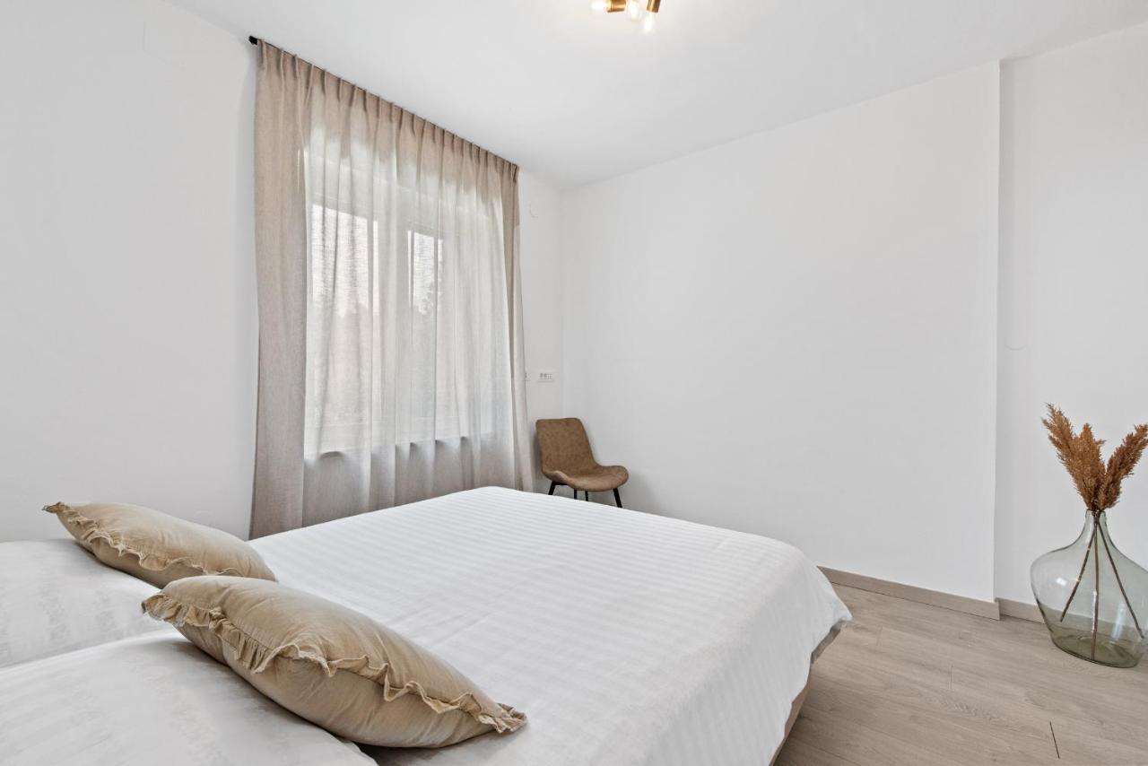 Ferienwohnung Poli Nona - Renovated In 2023 Poreč Exterior foto